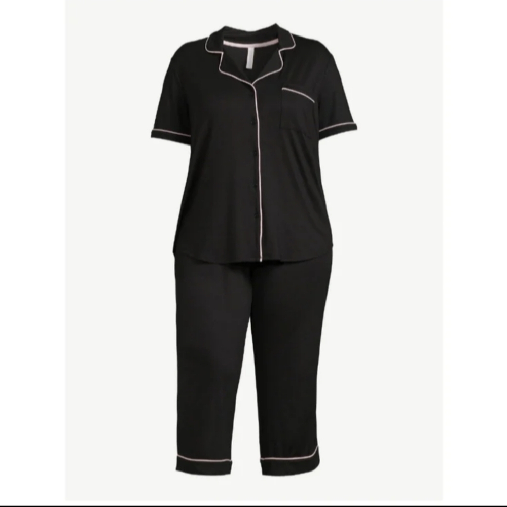 JoySpun Women's Size S (4-6) Notch Collar Top and Capris Sleep Set Black/Pink